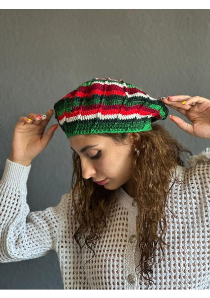 El Örgüsü Fransız Ressam Kadın Bere