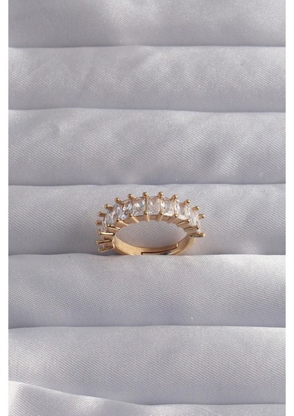 Pirinç Ayarlamalı Gold Renk Baget Taşlı Su Yolu Yüzük