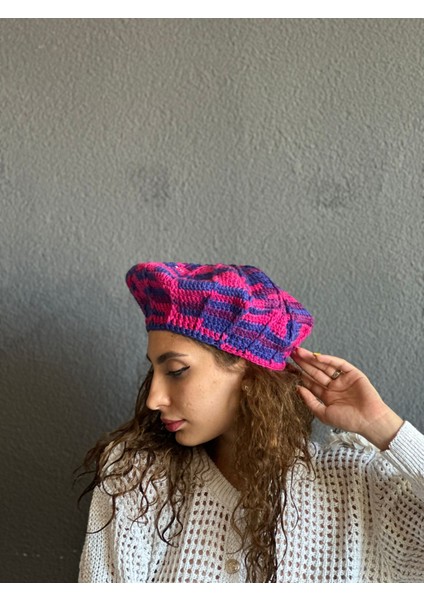 El Örgüsü Fransız Ressam Kadın Bere modelleri