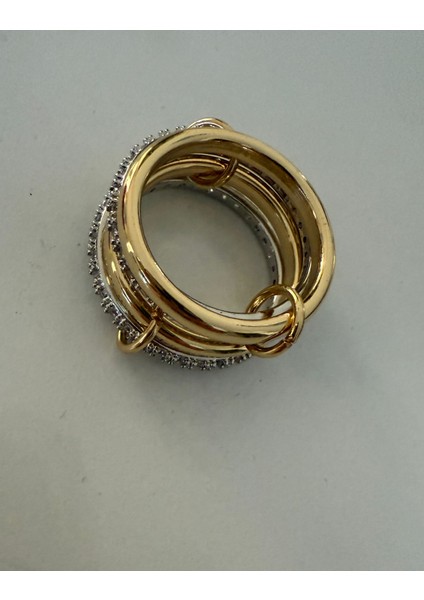 Özel Kutusunda Zirkon Taşlı Halka Detaylı 4lü Kadın Yüzük modelleri