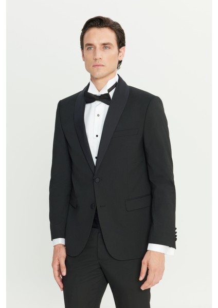 Slim Fit Dar Kesim Çıkma Şal Yaka Kapak Cepli Esnek Damatlık Smokin Takımı