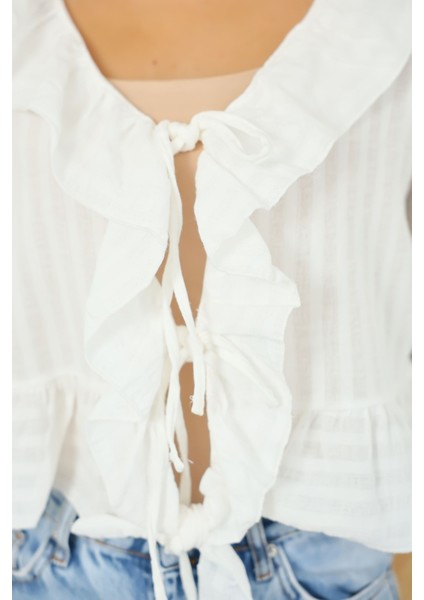 Kadın Beyaz Regular Fit Bağlamalı Krinkıl Dokulu Fırfırlı Uzun Kollu Bluz , Kadın Önden Bağlamalı Bluz modelleri