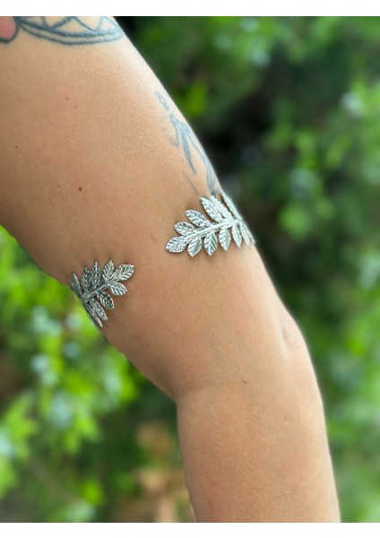 Çelik Kleopatra Yapraklı Kadın Kol Bilezziği indirimleri