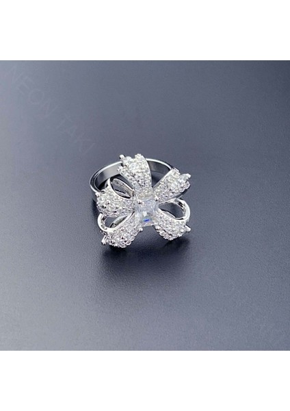 Zirkon Taşlı Kurdela Paslanmaz Çelik Yüzük 144, Kasa Gümüş Renk Ayarlanabilir fırsatları