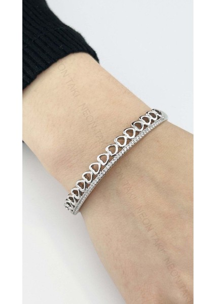 Kalp Figürlü, Zirkon Taşlı, Platinyum Kaplama Çelik Bileklik 107, Gümüş Renk fiyatları