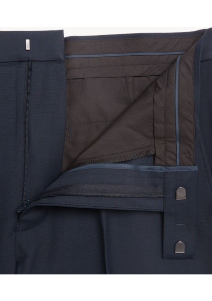 Regular Fit Klasik Pantolon indirimleri