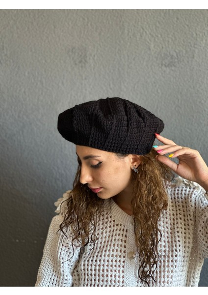 El Örgüsü Fransız Ressam Kadın Bere modelleri