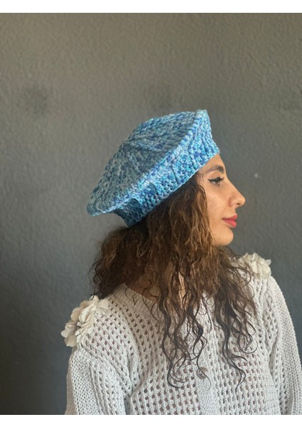 El Örgüsü Fransız Ressam Kadın Bere