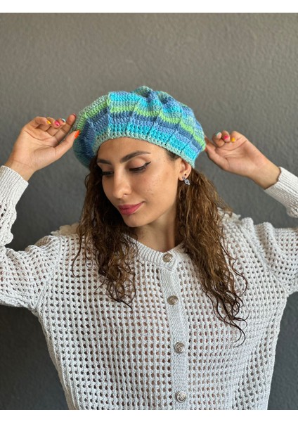 El Örgüsü Fransız Ressam Kadın Bere