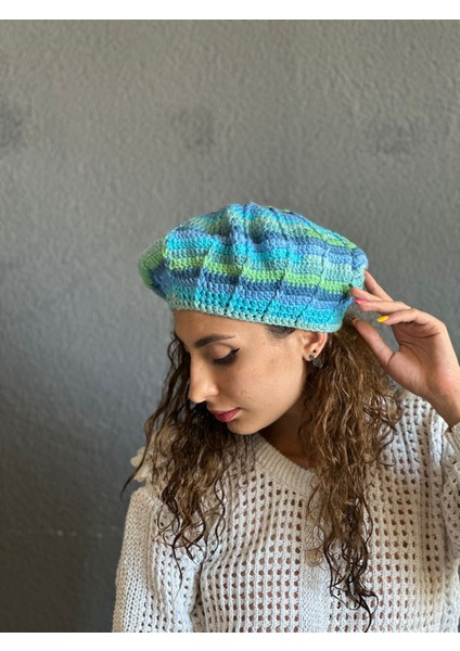 El Örgüsü Fransız Ressam Kadın Bere modelleri