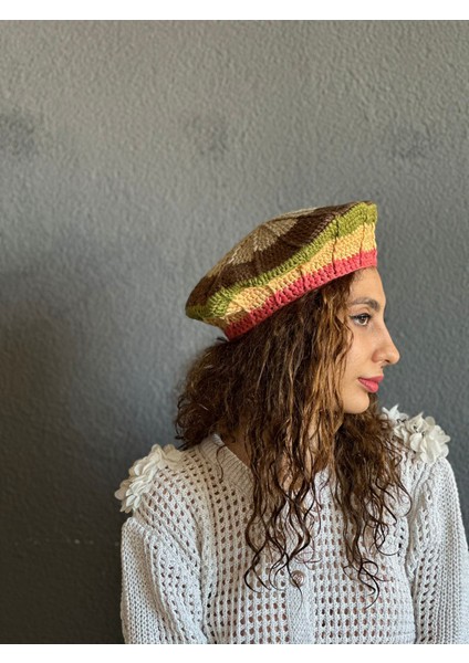 El Örgüsü Fransız Ressam Kadın Bere fırsatları