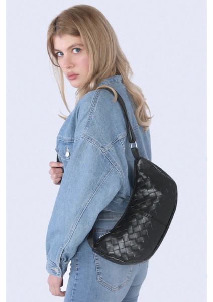 Siyah Örgü Görünümlü Yarım Ay Çapraz Askılı El Ve Omuz Çanta 256 fiyatları