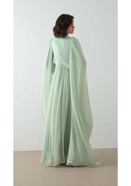 Ön Bedeni Çiçek Aksesuarlı Elbise Mint indirimleri