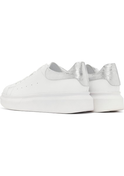 Kadın Beyaz Bağcıklı Kalın Tabanlı Deri Sneaker 25AFD220518 indirimleri