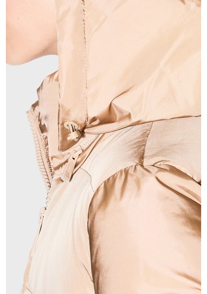 Kapitoneli Regular Fit Sabit Kapüşonlu Mont Bayan Mont XW000228 AF12286 U1051 fırsatları