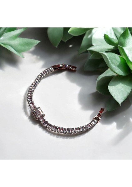 Baget Taşlı Su Yolu Iri Taşlı Klipsli Çelik Bileklik