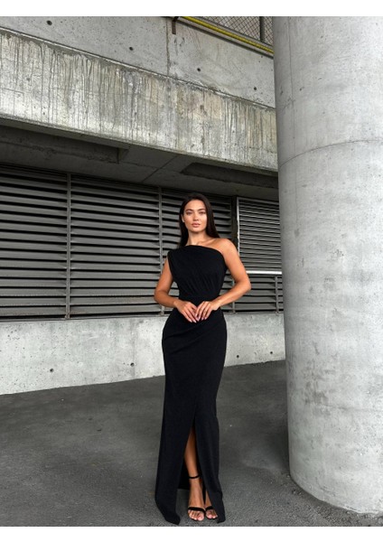 Tek Omuz Yırtmaçlı Abiye fiyatları