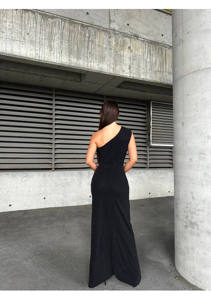 Tek Omuz Yırtmaçlı Abiye modelleri