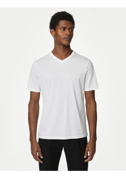 Yumuşak Dokulu V Yaka T-Shirt