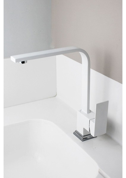 Beyaz Kare Mutfak Bataryası Kuğu Evye Bataryası Musluk Garanti fiyatları