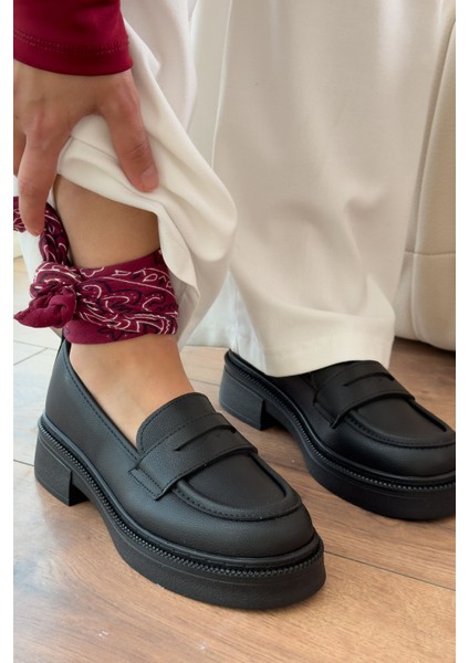Wiensa Mat Deri Kadın Loafer Siyah