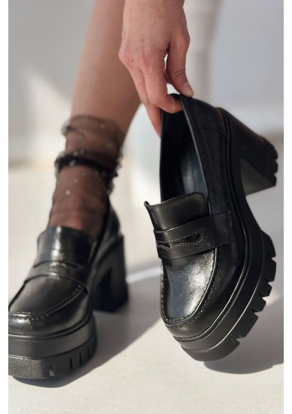 Passeta Kalın Taban Topuklu Kadın Loafer Siyah Mat Rugan