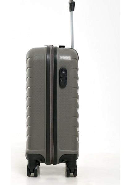 Yefa Pp Polipropilen Kırılmaz Kabin(Küçük) Boy Valiz modelleri