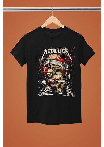 Metallica Baskılı Bisiklet Yaka Regular Kalıp %100 Pamuklu Kısa Kollu Tshırt