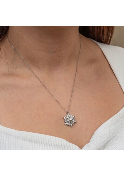 Kartaneli Lotus Çiçegi 925 Ayar Gümüş Kadın Kolye
