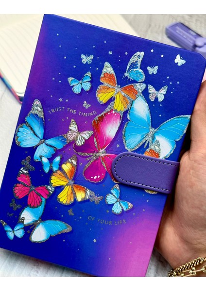 Kelebek Desenli Çizgili Sert Kapak Mıknatıslı Defter Mor fırsatları
