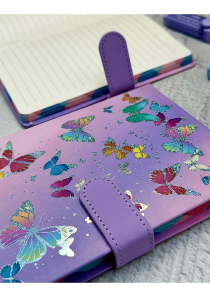 Kelebek Desenli Çizgili Sert Kapak Mıknatıslı Defter Lila fiyatları
