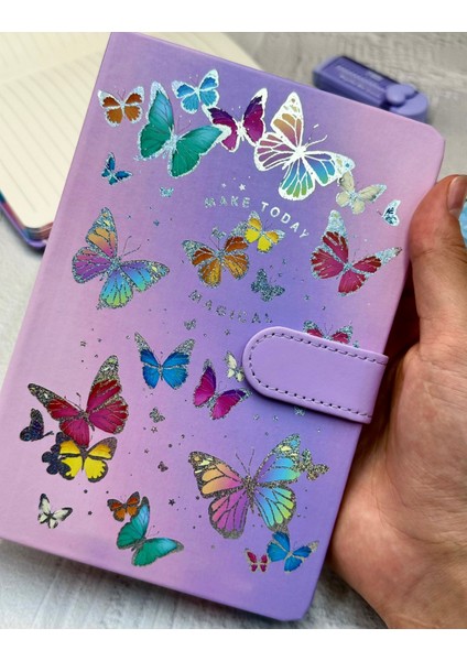 Kelebek Desenli Çizgili Sert Kapak Mıknatıslı Defter Lila fırsatları