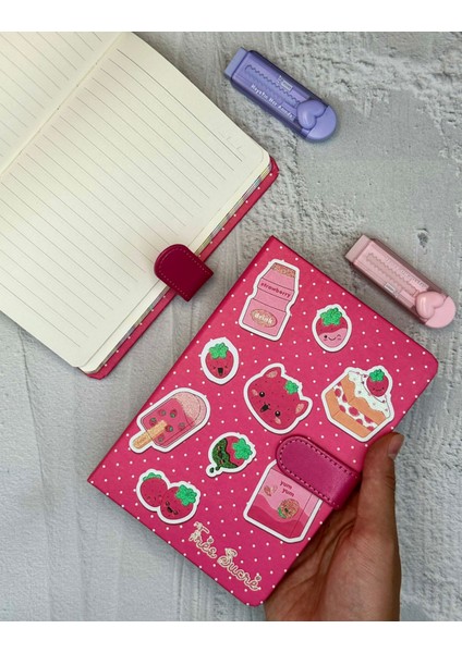Tatlı Atıştırmalıklar Desenli Çizgili Sert Kapak Mıknatıslı Defter