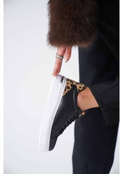 Vega Leopar Detaylı Siyah Kadın Spor Ayakkabı modelleri