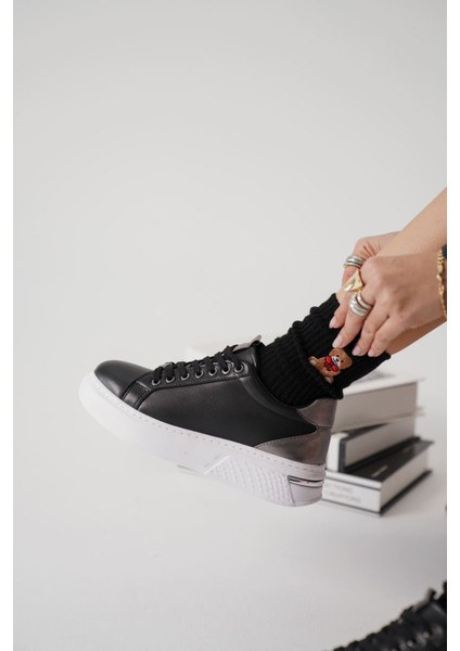 Vega Platin Detaylı Siyah Kadın Spor Ayakkabı modelleri