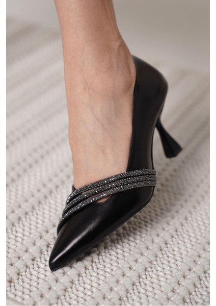 Klay Siyah Cilt Kadın Topuklu Ayakkabı fiyatları