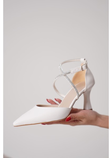 Fiona Taşlı Kadın Beyaz Topuklu Ayakkabı