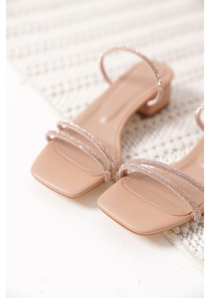 Emma Kadın Kalın Topuklu Nude Terlik fırsatları