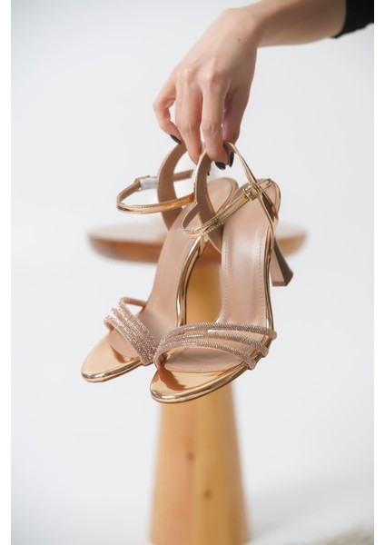 Lilia Kadın Rose Gold Taşlı Sandalet fırsatları