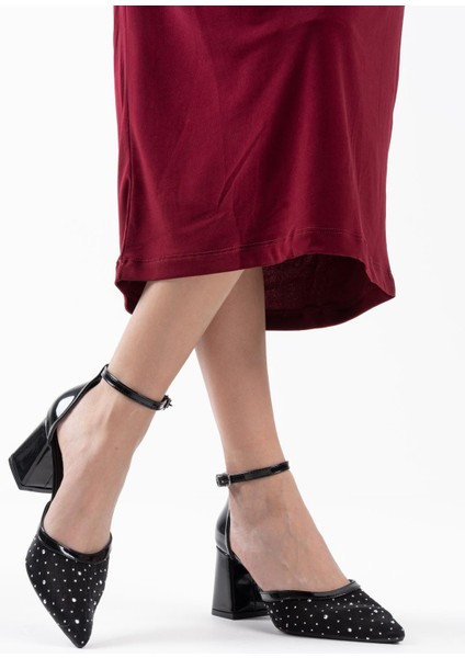 Borie Siyah Tekstil Kumaş Taşlı Kadın Topuklu Ayakkabı fırsatları