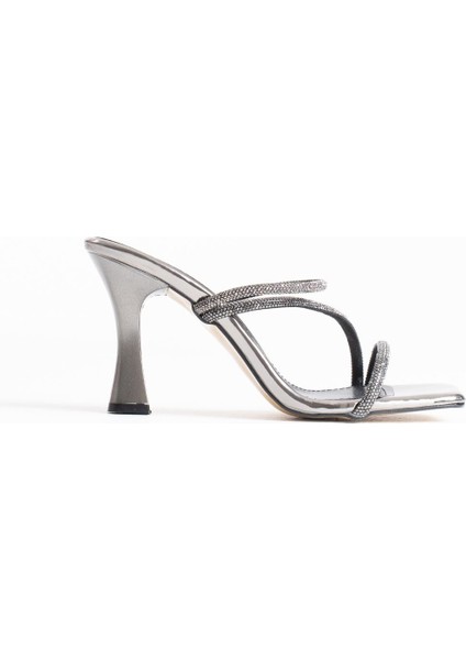 Capella Platin Taşlı Topuklu Kadın Terlik