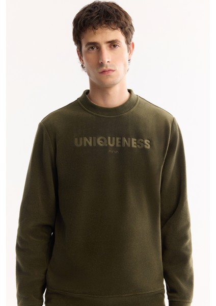 Erkek Haki Bisiklet Yaka Soft Touch Baskılı Polar Regular Fit Sweatshirt A52Y1269 fiyatları