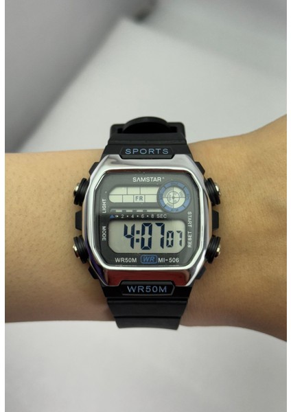 Alarmlı-Işıklı-Kronometreli-5 Atm Su Geçirmez-Hediyelik Çocuk Kol Saati