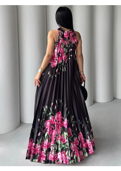 Yongi Boyundan Bağlamalı Çiçek Desenli Saten Elbise Siyah fiyatları
