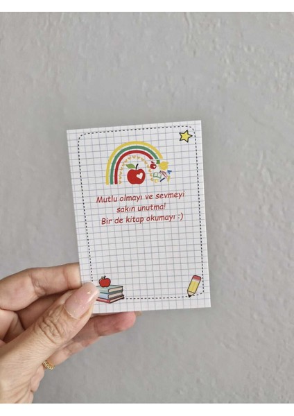 Iyi Tatiller Temalı Mutlu Ol Bileklik Kartı-Tatil Kartı-Çok Amaçlı Kart 7*10 cm - 30 Adet