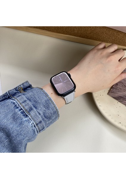 Apple Watch 10 46MM/ULTRA 2/ultra 49MM/9 8 7 45MM/SE (2023) Se (2022) Se 6 5 4 44MM/3 2 1 42MM Hakiki Inek Derisi Bileklik - Açık Gri (Yurt Dışından) modelleri