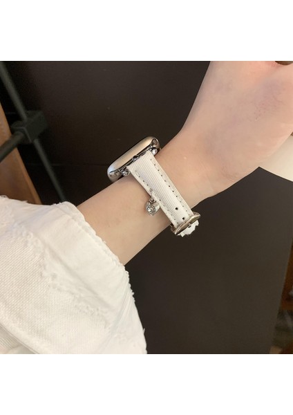 Apple Watch Series 10 42MM/9 8 7 41MM/SE (2023) Se (2022) Se 6 5 4 40MM/3 2 1 38MM Kot Kumaş Bant Kalp Kolye Kayışı-Beyaz (Yurt Dışından) fırsatları