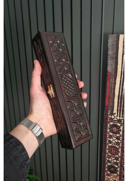 Ahşap Oyma İşcilik Kahverengi Hediye Kutusu