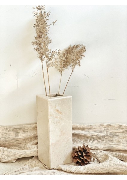 Bej Doğal Mermer Vazo, Şık ve Zarif Ev Dekorasyonu Için Ideal Seçim