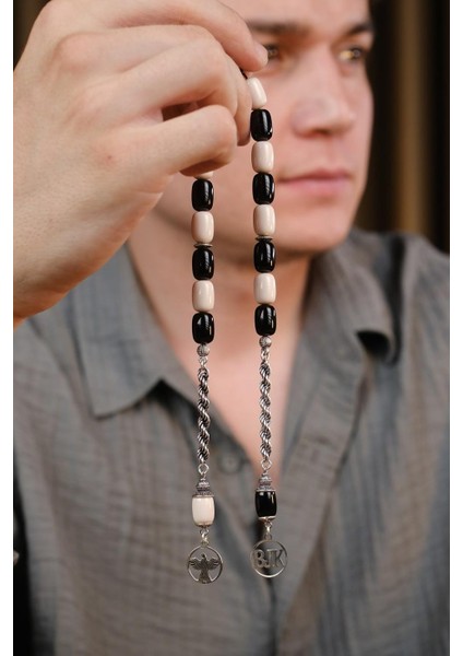 Taraftar Serisi Siyah Beyaz Kartal Gümüş Tasarım Zaza Tesbihi fırsatları